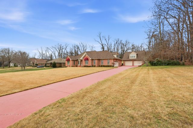 453 Stonemeadow Rd, Clarksville, TN 37043