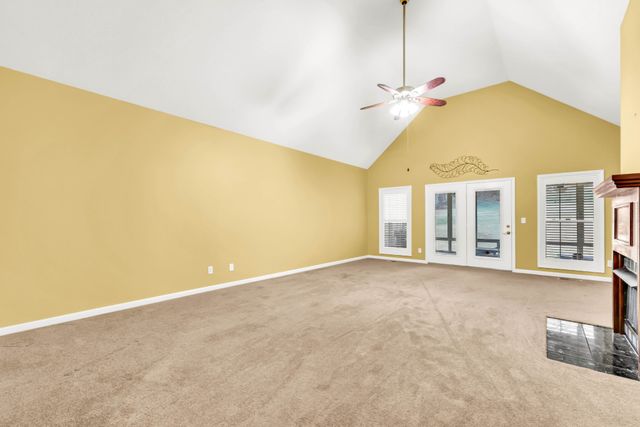 453 Stonemeadow Rd, Clarksville, TN 37043