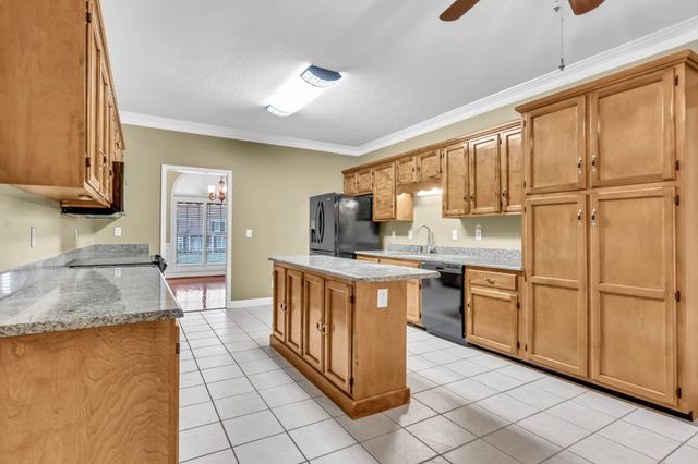 453 Stonemeadow Rd, Clarksville, TN 37043