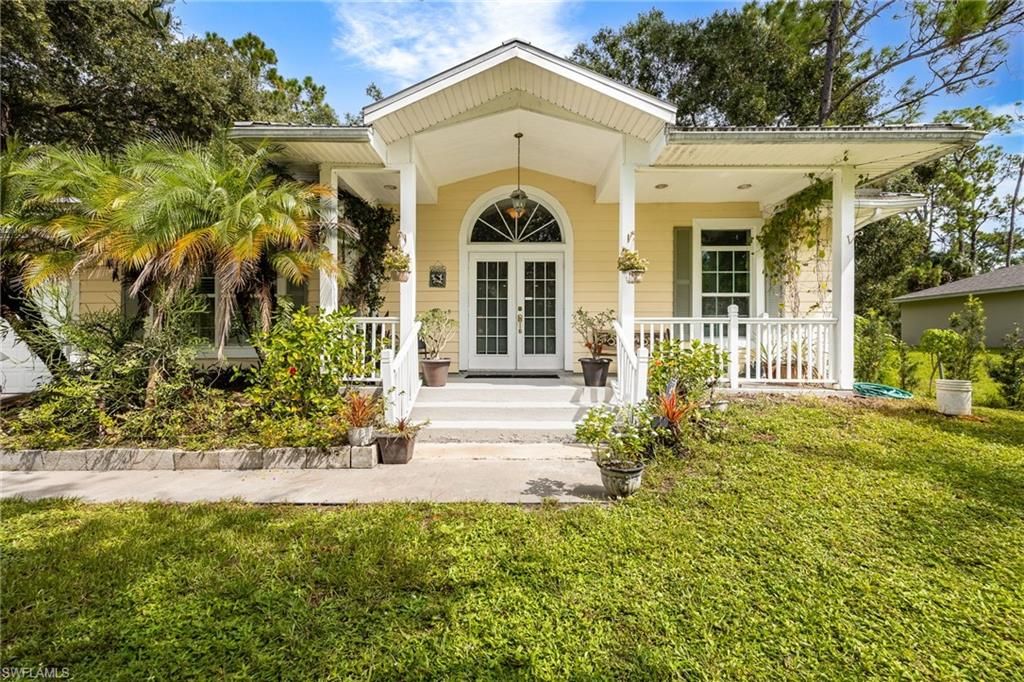 8004 Vega CT, LABELLE, FL 33935 — exterior
