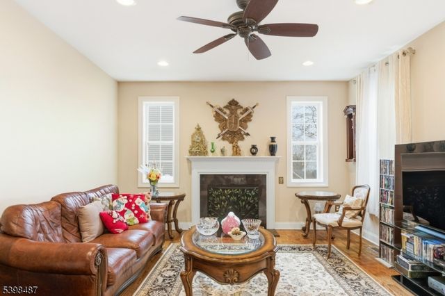 3 Marble Ln, Randolph Twp., NJ 07869