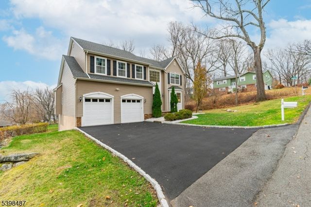 3 Marble Ln, Randolph Twp., NJ 07869