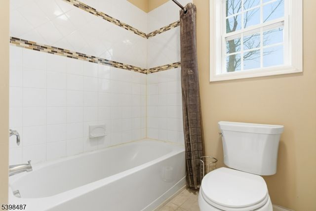 3 Marble Ln, Randolph Twp., NJ 07869