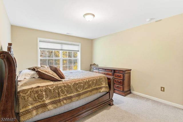 3 Marble Ln, Randolph Twp., NJ 07869