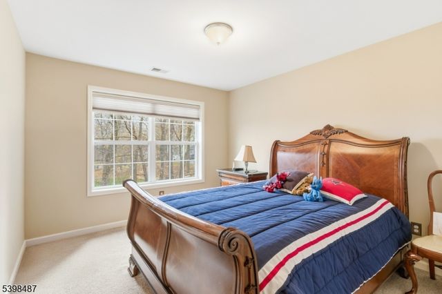 3 Marble Ln, Randolph Twp., NJ 07869