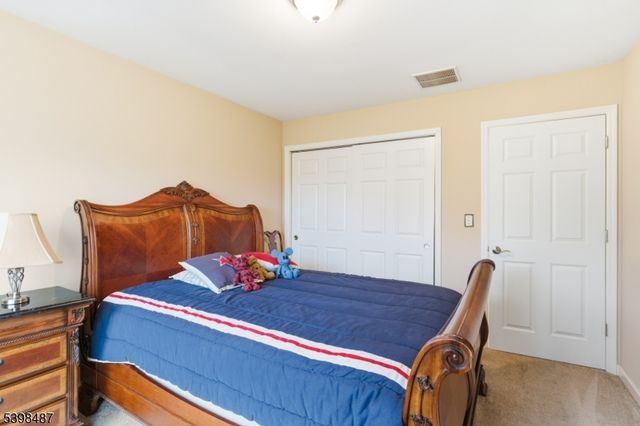 3 Marble Ln, Randolph Twp., NJ 07869