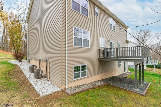 3 Marble Ln, Randolph Twp., NJ 07869