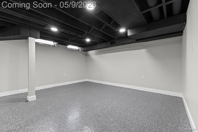 6557 Huntleigh Street, Garden City, MI 48135