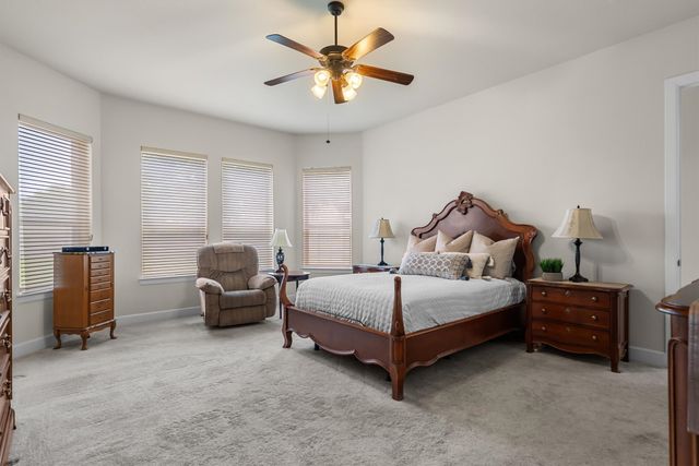 1305 5th Street, Argyle, TX 76226