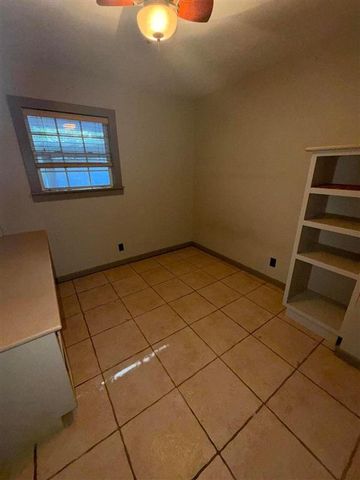 5425 8th Avenue, Lake Charles, LA 70607
