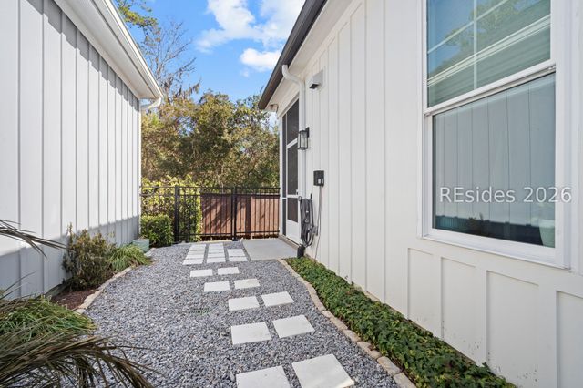 38 Lavender Cir, Hilton Head Island, SC 29926