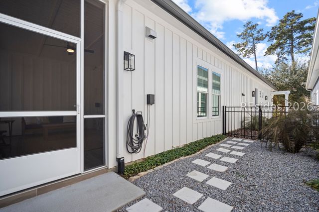 38 Lavender Cir, Hilton Head Island, SC 29926