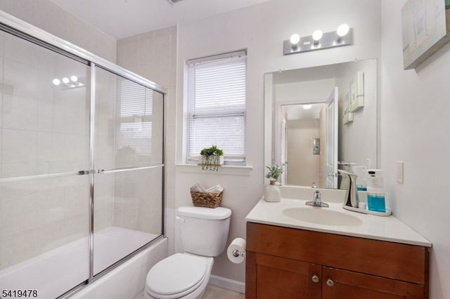 117 Stiles St, Elizabeth City, NJ 07208