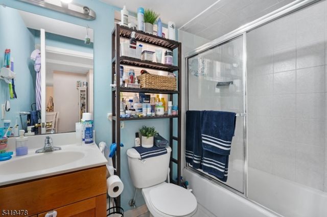 117 Stiles St, Elizabeth City, NJ 07208