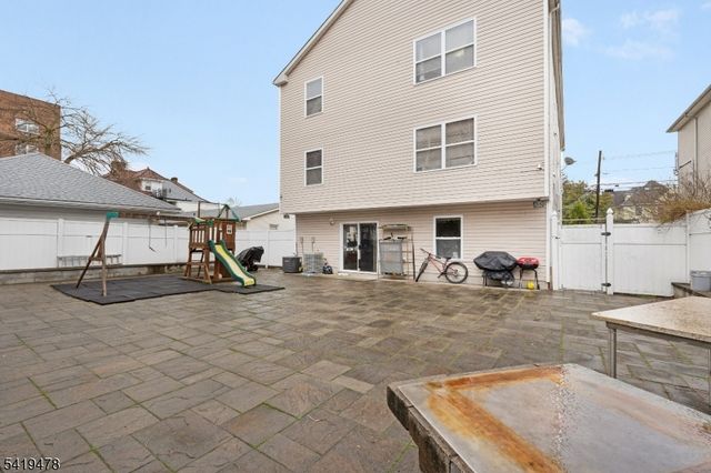 117 Stiles St, Elizabeth City, NJ 07208