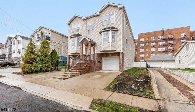 117 Stiles St, Elizabeth City, NJ 07208