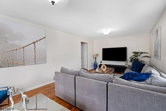 117 Stiles St, Elizabeth City, NJ 07208