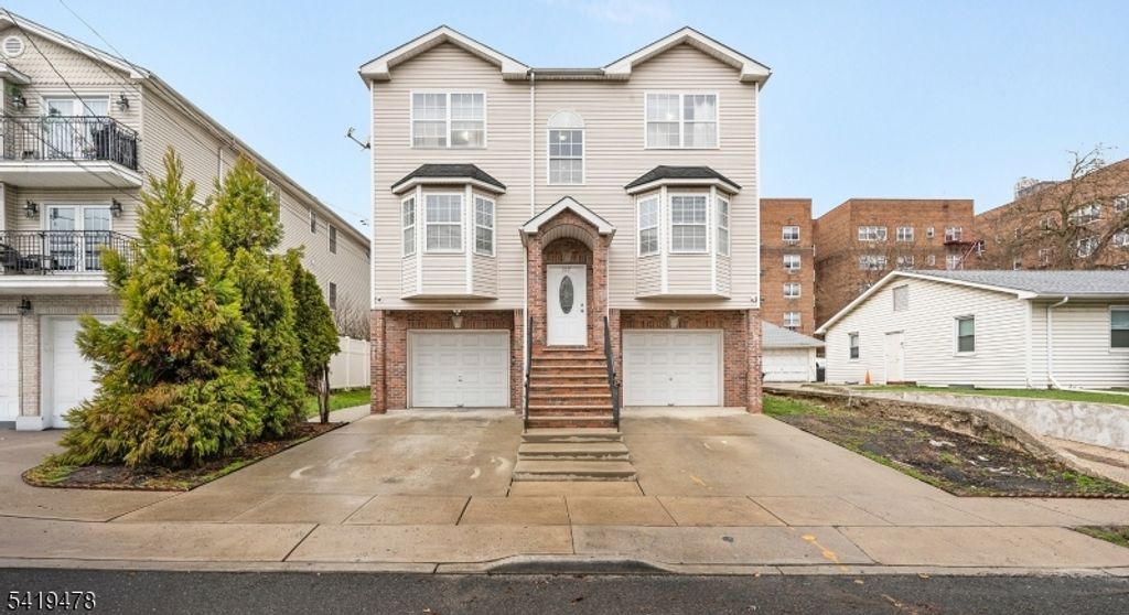 117 Stiles St, Elizabeth City, NJ 07208