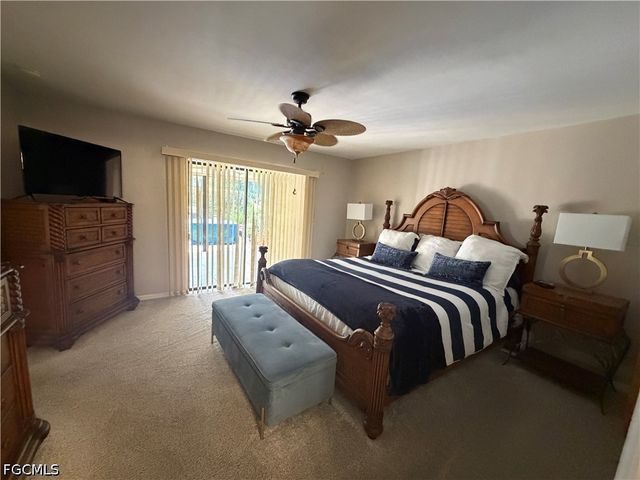 5883 Sand Oak DR, Fort Myers, FL 33919