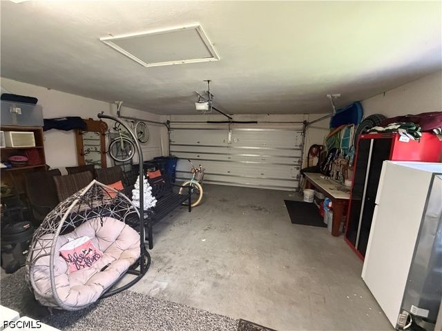 5883 Sand Oak DR, Fort Myers, FL 33919