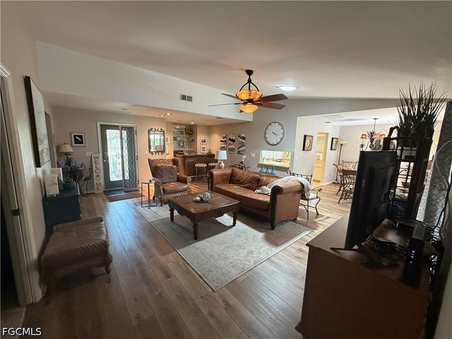 5883 Sand Oak DR, Fort Myers, FL 33919