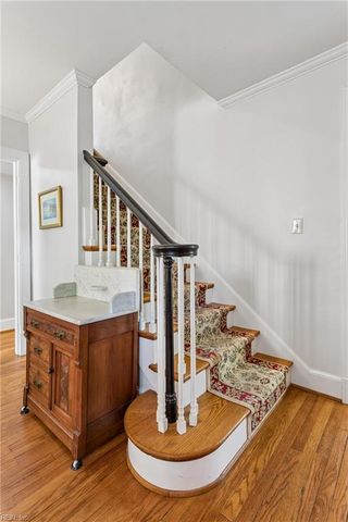 31 Stratford RD, Newport News, VA 23601