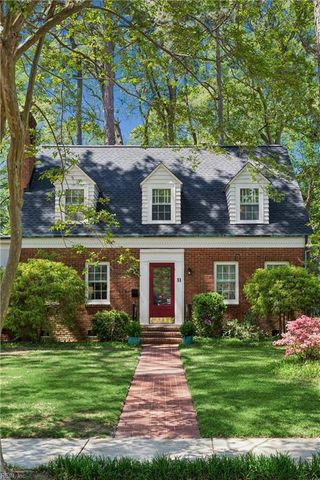 31 Stratford RD, Newport News, VA 23601