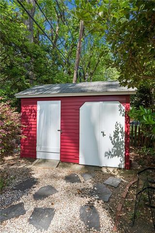 31 Stratford RD, Newport News, VA 23601