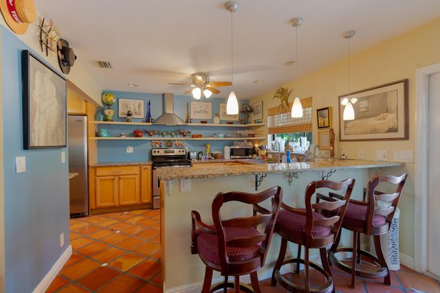 1827 N Palmway, Lake Worth Beach, FL 33460