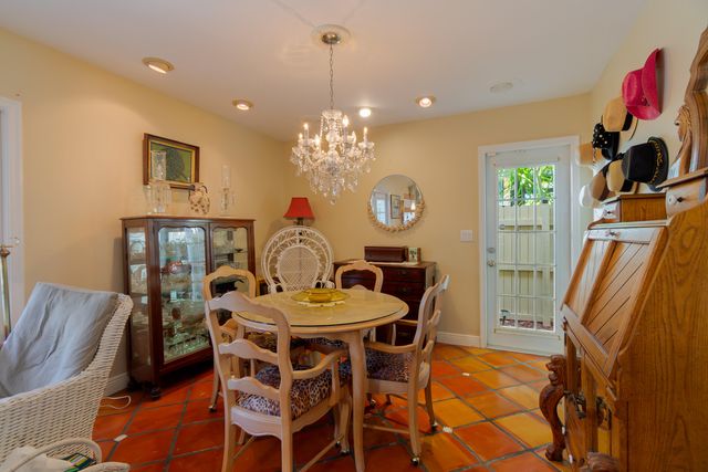 1827 N Palmway, Lake Worth Beach, FL 33460