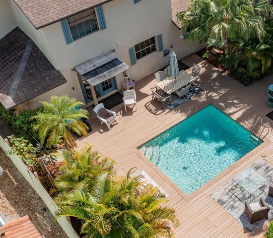 1827 N Palmway, Lake Worth Beach, FL 33460