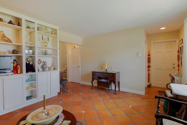 1827 N Palmway, Lake Worth Beach, FL 33460