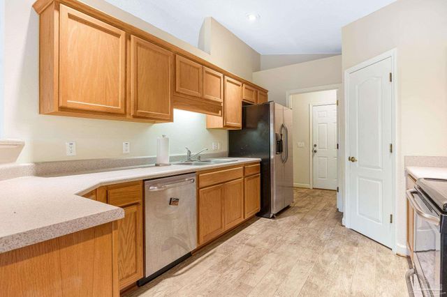 7378 Peterson Ln, Pensacola, FL 32506