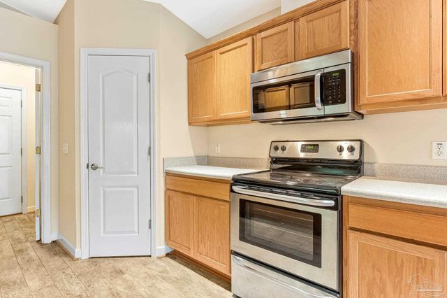 7378 Peterson Ln, Pensacola, FL 32506