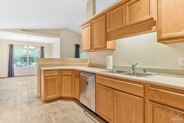 7378 Peterson Ln, Pensacola, FL 32506