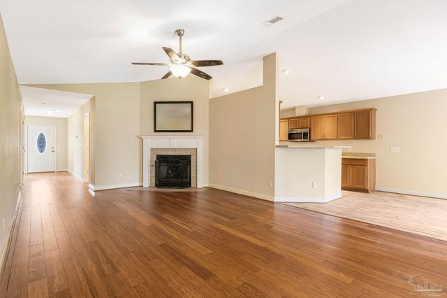 7378 Peterson Ln, Pensacola, FL 32506