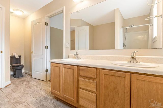 7378 Peterson Ln, Pensacola, FL 32506