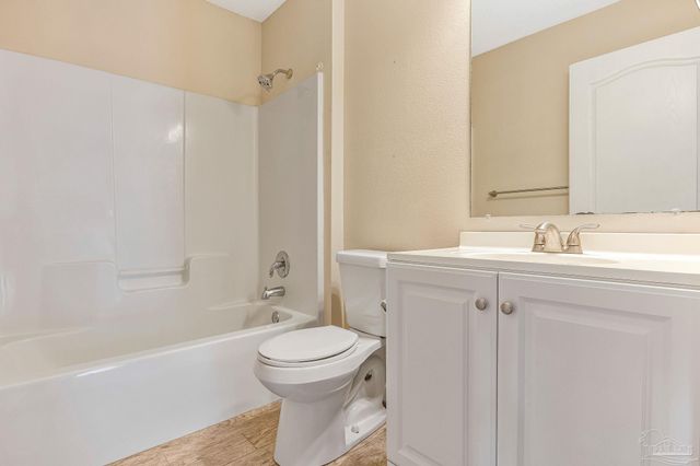 7378 Peterson Ln, Pensacola, FL 32506