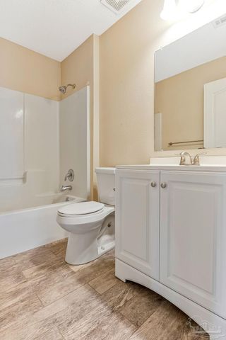 7378 Peterson Ln, Pensacola, FL 32506