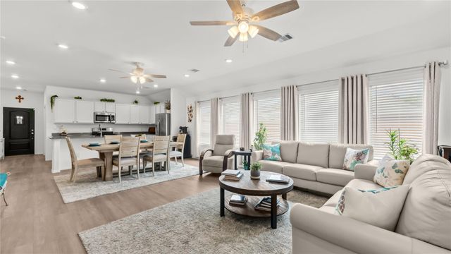 303 Stablebrook Street, Magnolia, TX 77354