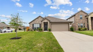 303 Stablebrook Street, Magnolia, TX 77354