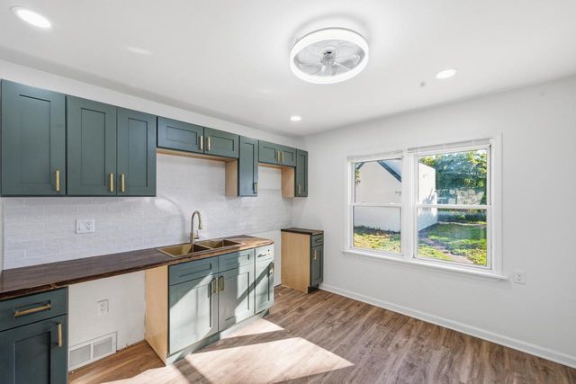 4170 S 5th PLACE, Milwaukee, WI 53207