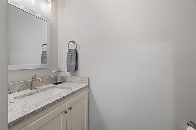 8462 Peoria Street, De Soto, KS 66018