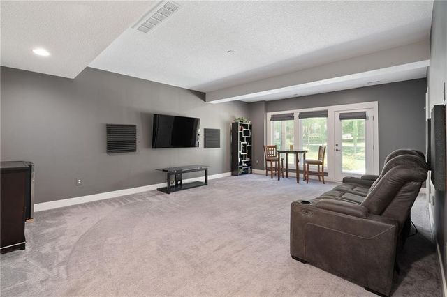 8462 Peoria Street, De Soto, KS 66018