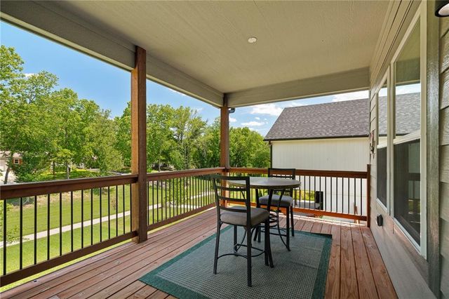 8462 Peoria Street, De Soto, KS 66018
