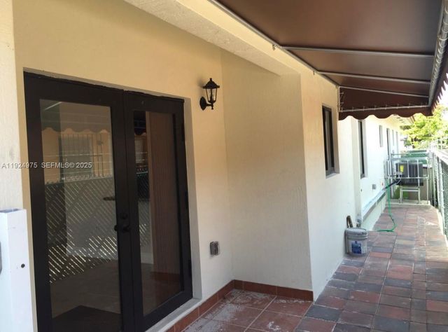 41 W 14th St 1, Hialeah, FL 33010