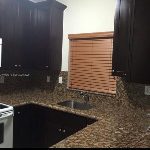 41 W 14th St 1, Hialeah, FL 33010