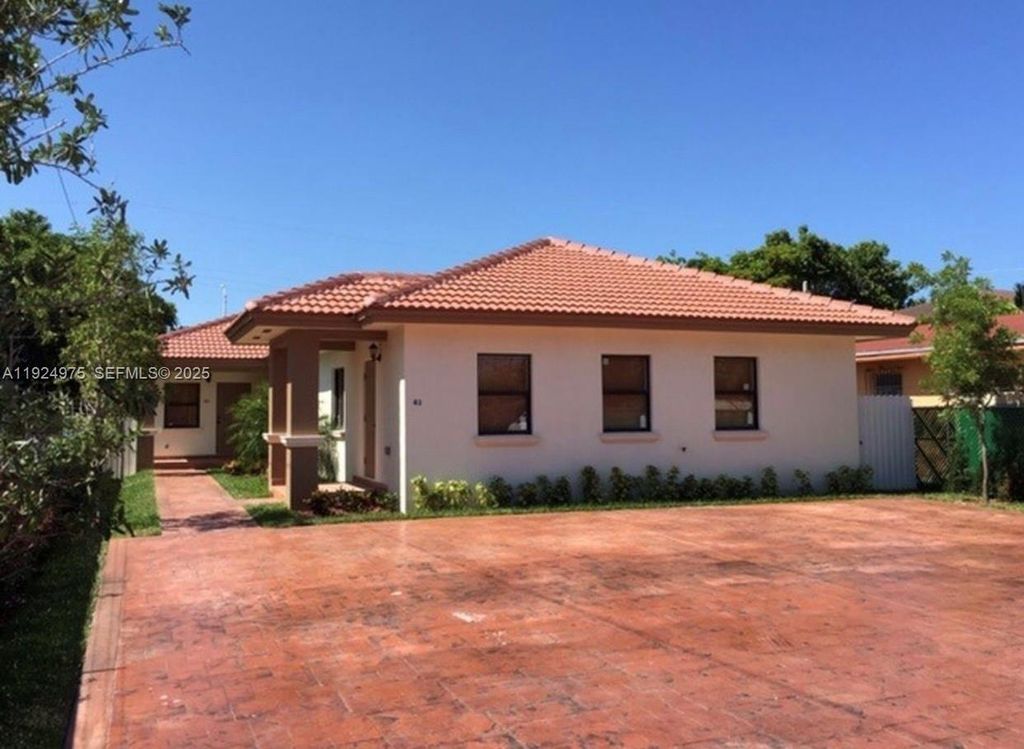 41 W 14th St 1, Hialeah, FL 33010