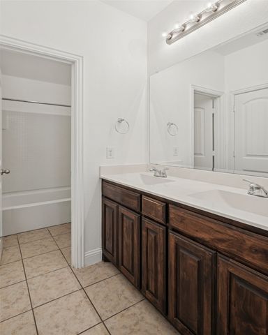 5717 Spirit Lake, Fort Worth, TX 76179