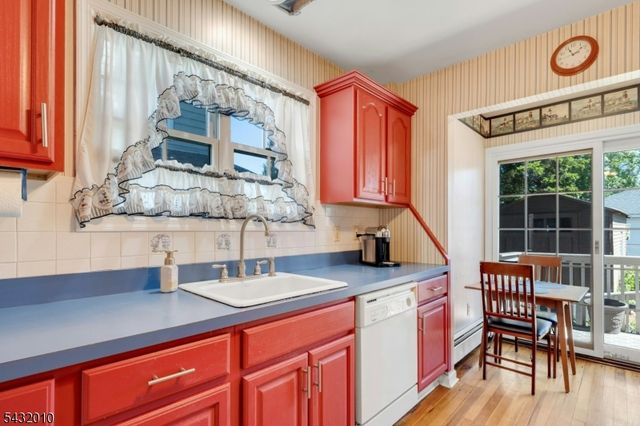 52 Terrace Ave, Rochelle Park Twp., NJ 07662